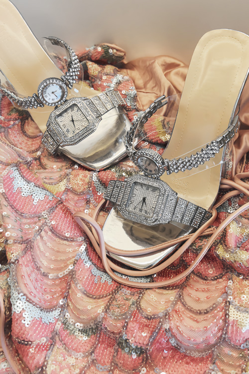 Оригинальный дизайн, босоножки – обзор и цена Fashion Women Watch